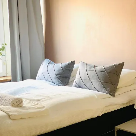 Finland Spacious Downtown - One Bedroom, Private Sauna And Great Location In Downtown Apartment *